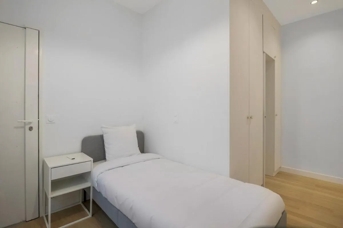 Apartment 8Pers#4Bedrooms#4Bathrooms#Lafayette 巴黎 0*,  法国