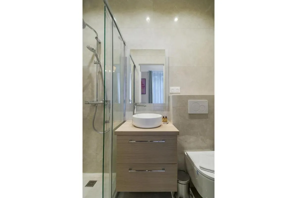 Apartment 8Pers#4Bedrooms#4Bathrooms#Lafayette Paris France